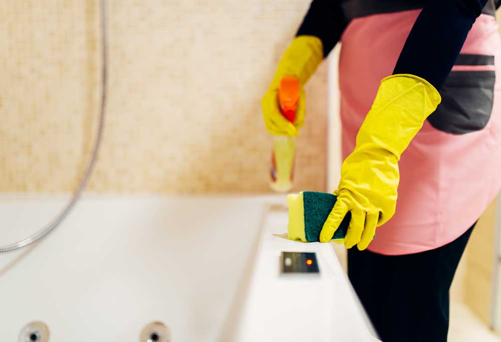 How to Easily Remove Tough Stains from Your Bathtub Shiny Modern